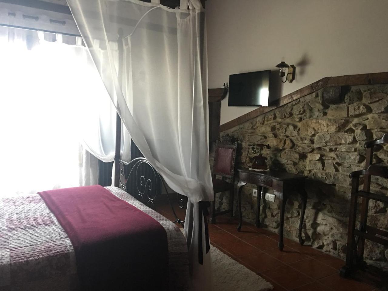 Rural El Trenti De Country house Valoria