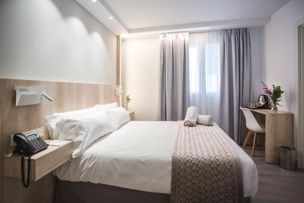 Dwo Abaster Hotel