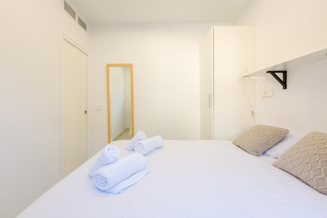 Renthas Calabeach Apartamento