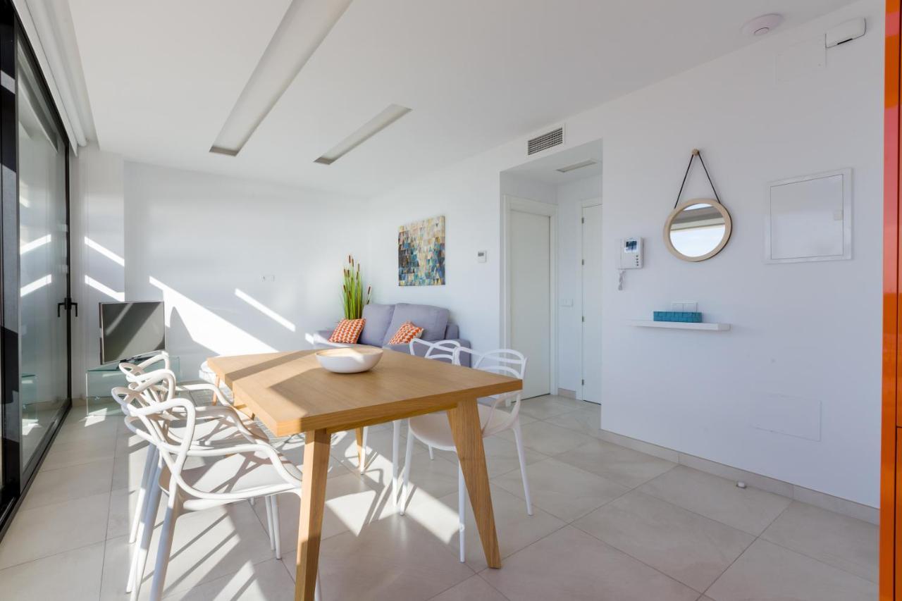 Renthas Calabeach Apartamento