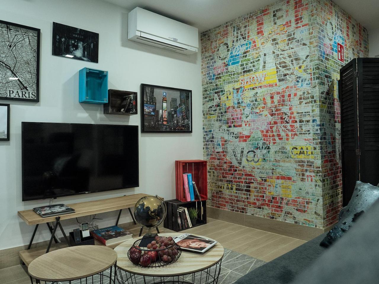 Homely Apartamento *