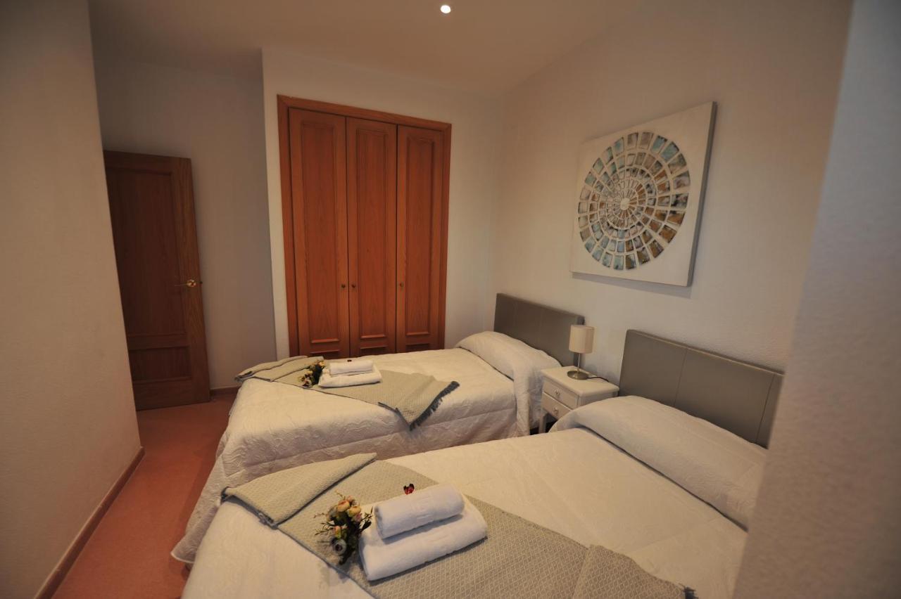 Atico Terrazas Vistas Piscinas Parking 2 Baños *
