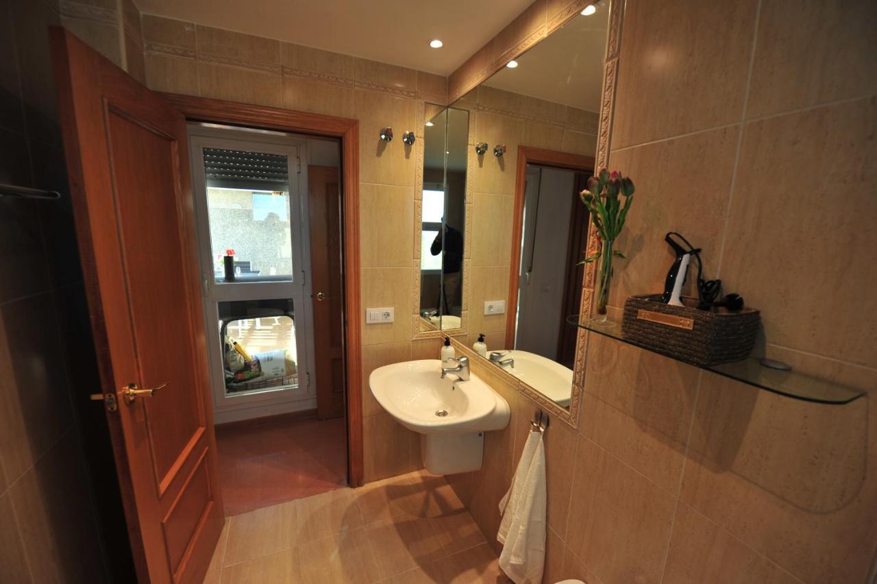 Apartamento Atico Terrazas Vistas Piscinas Parking 2 Baños *