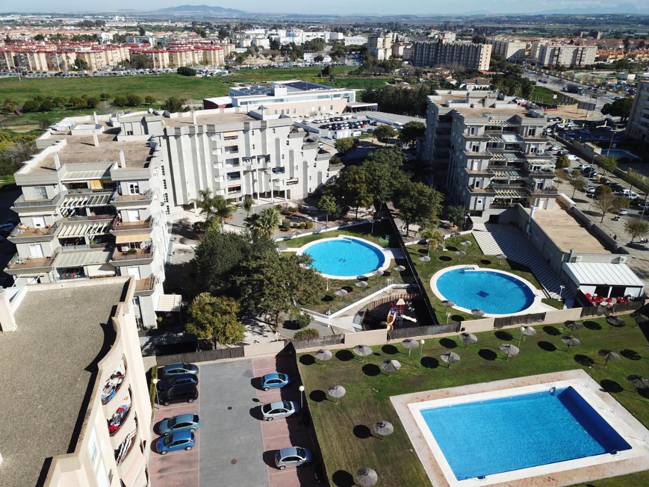 Atico Terrazas Vistas Piscinas Parking 2 Baños Apartamento *