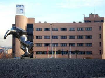 Reston Hotel 3*