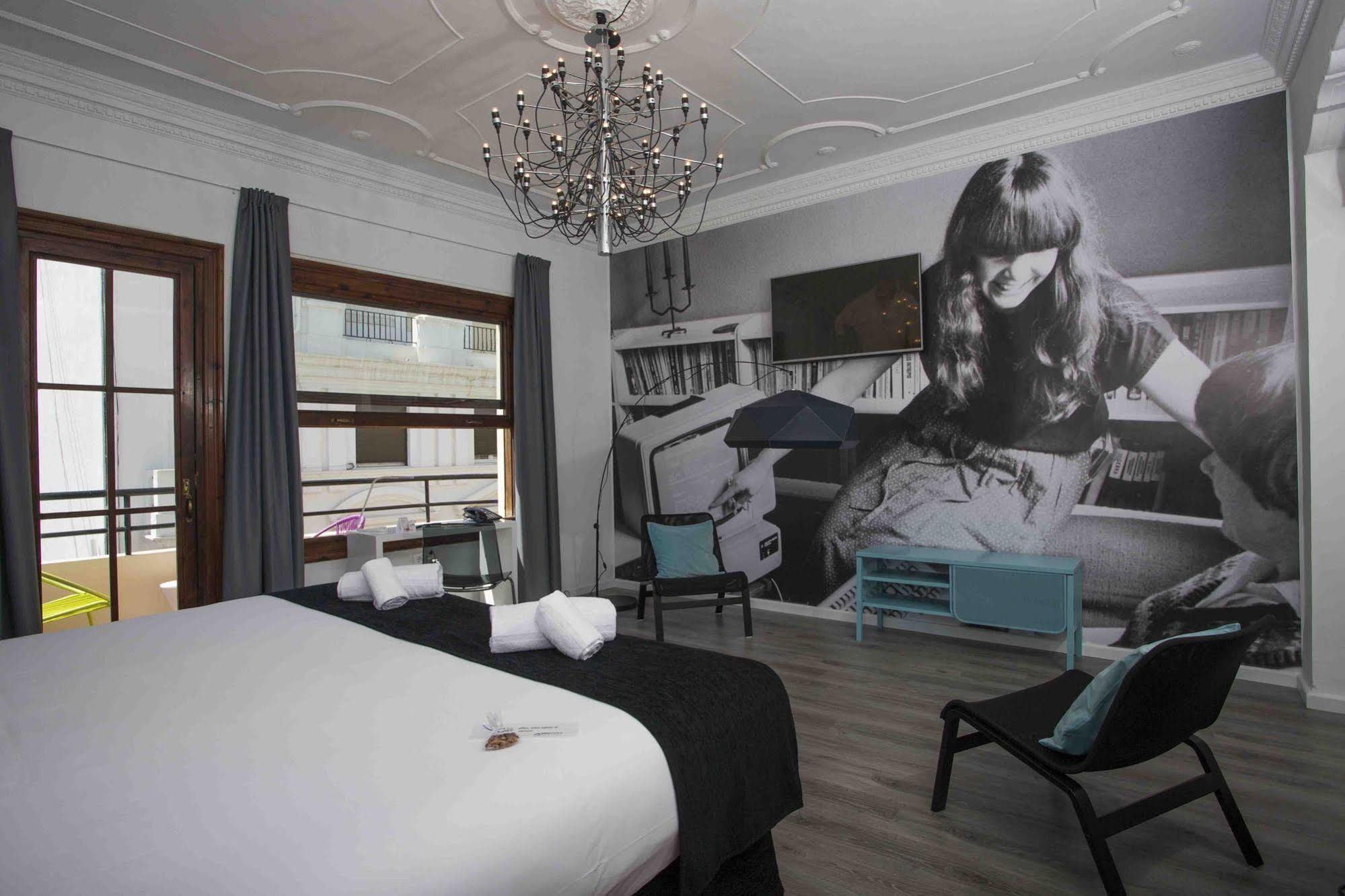 Casual Vintage Hotel