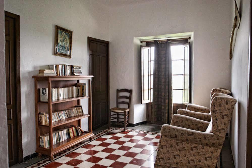Cortijo El Llano Priego De Córdoba * Las Lagunillas