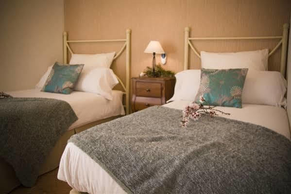 Hotel Aire De 2*