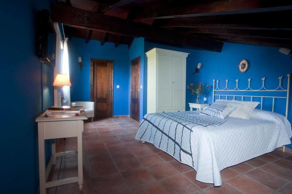 Tres Mentiras De Inn 3*