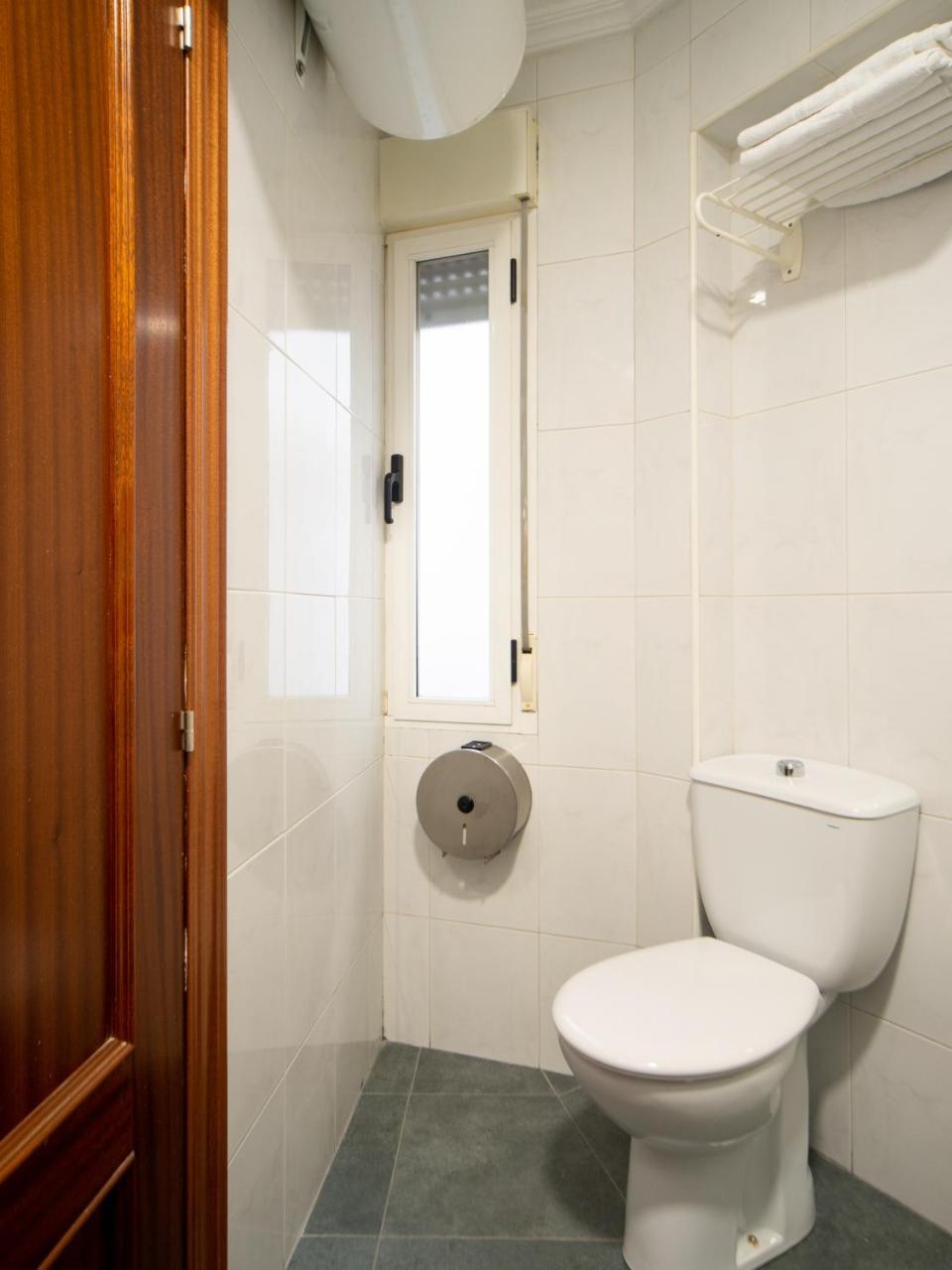 Uria Guest house 2*