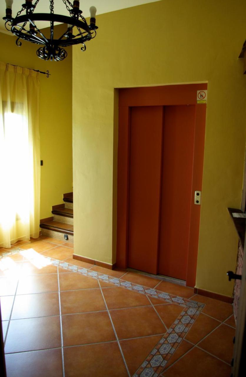Balcon De Montes Hotel 3*