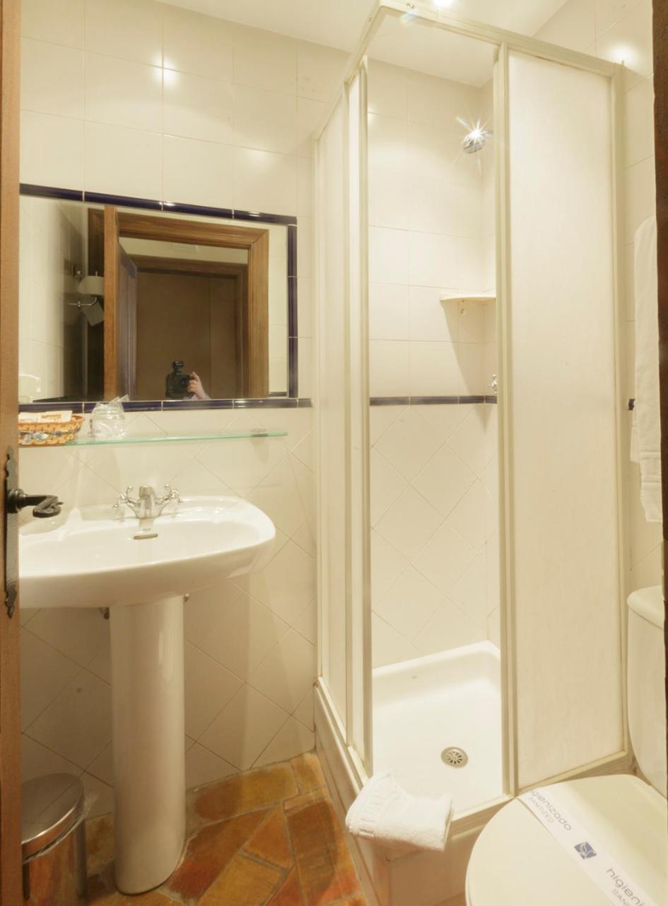 Hospederia Sagasta Guest house 2*