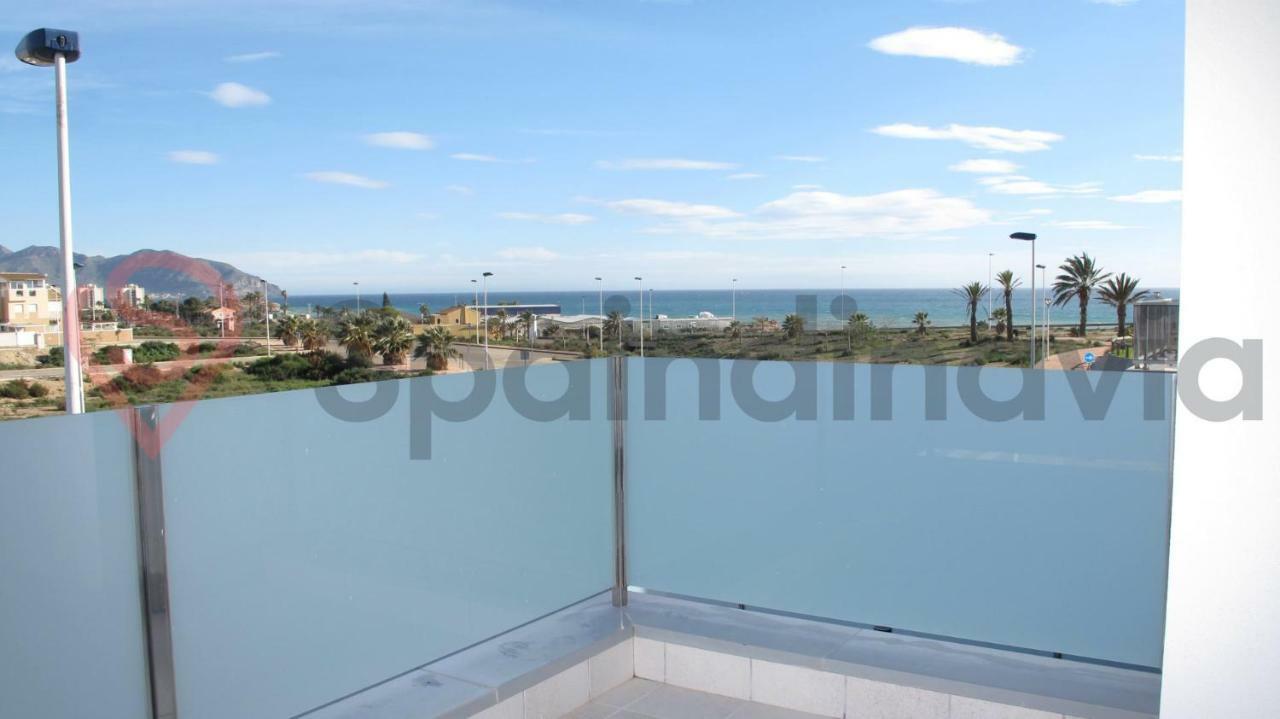 Villa Astonishing And Pool House *
