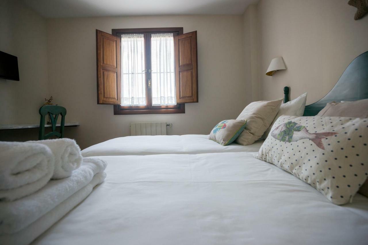 Guest house La Fuentona De 3*