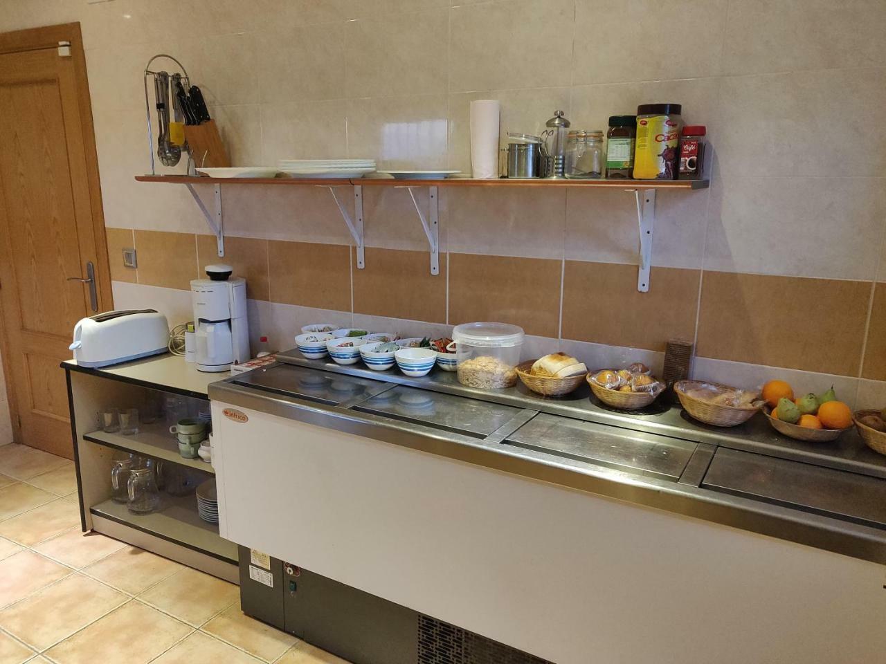 Hostal Residencial El Cuartel Granon