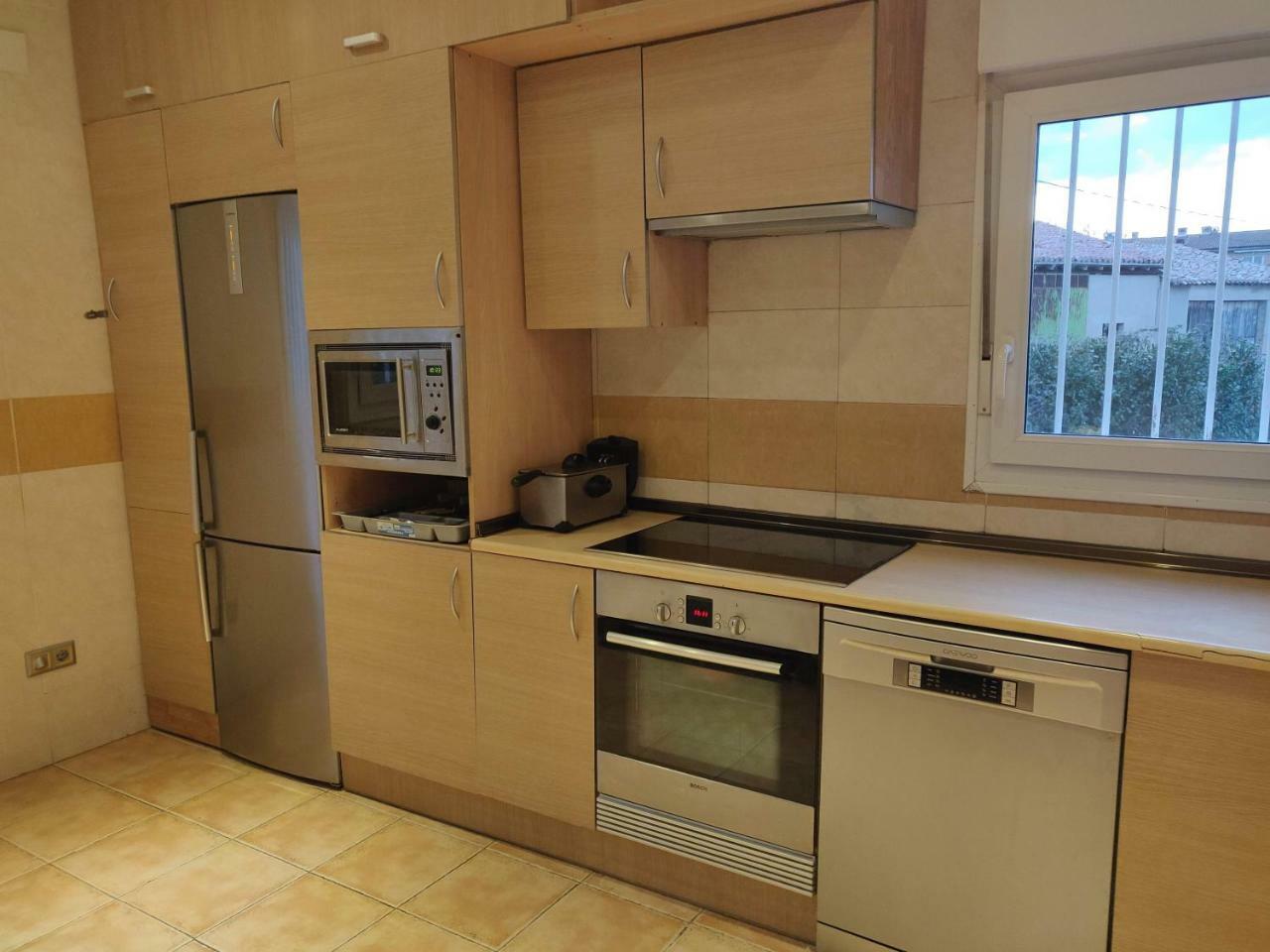 Hostal Residencial El Cuartel