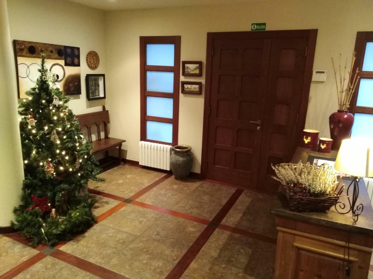 Hotel Reina Adosinda Pravia