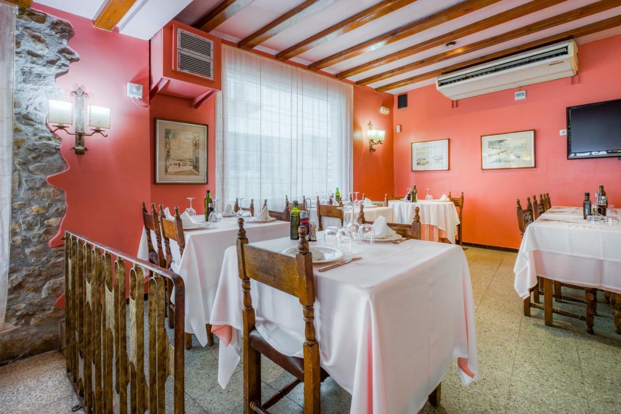 Guest house Restaurante El Roser