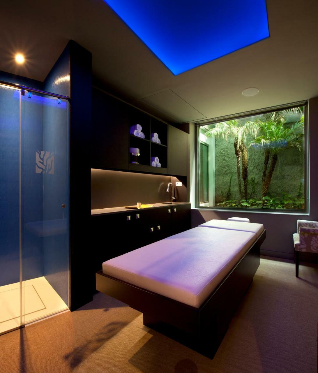 Hotel Mim & 4*