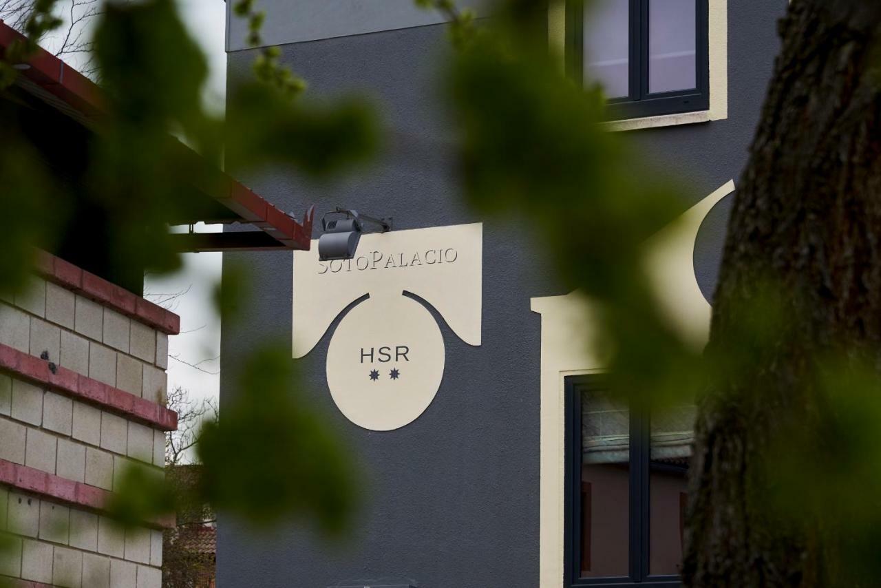 Sotopalacio Hsr Guest house