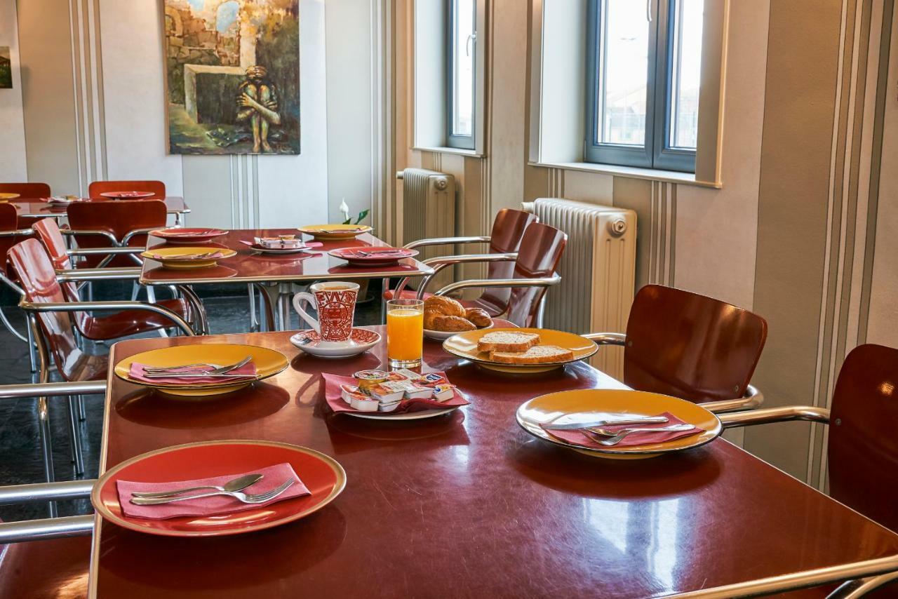 Sotopalacio Hsr Guest house 2*