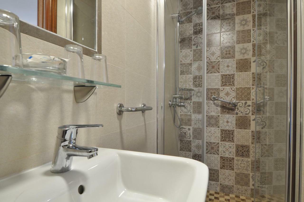 Almanzor Guest house Cordoba