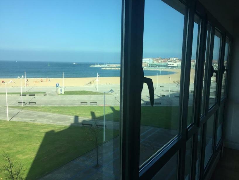 Apartamento Primera Línea Playa+parking Gratis *