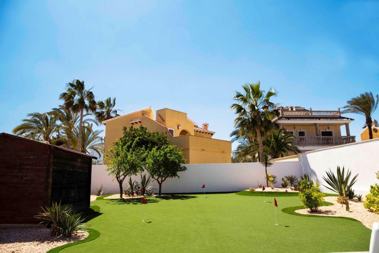 Playa Flamenca Villa *