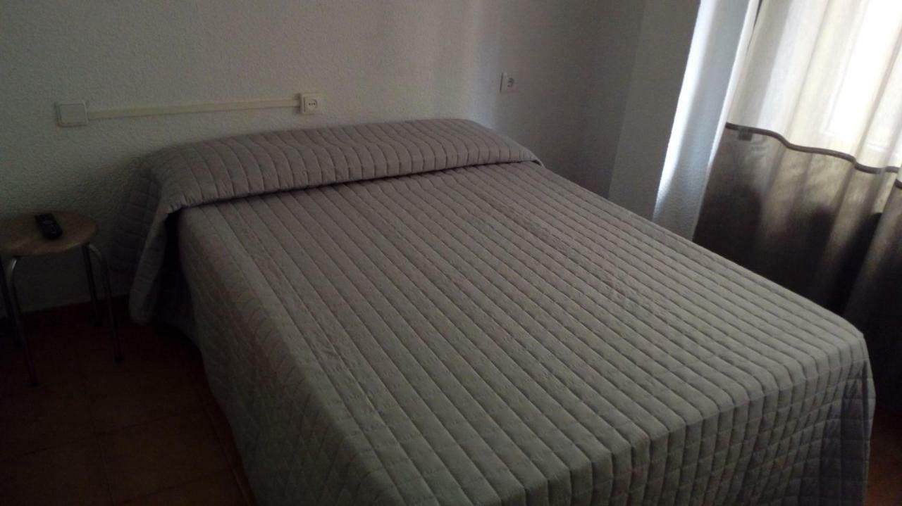 Guest house Plaza De Espana 2*