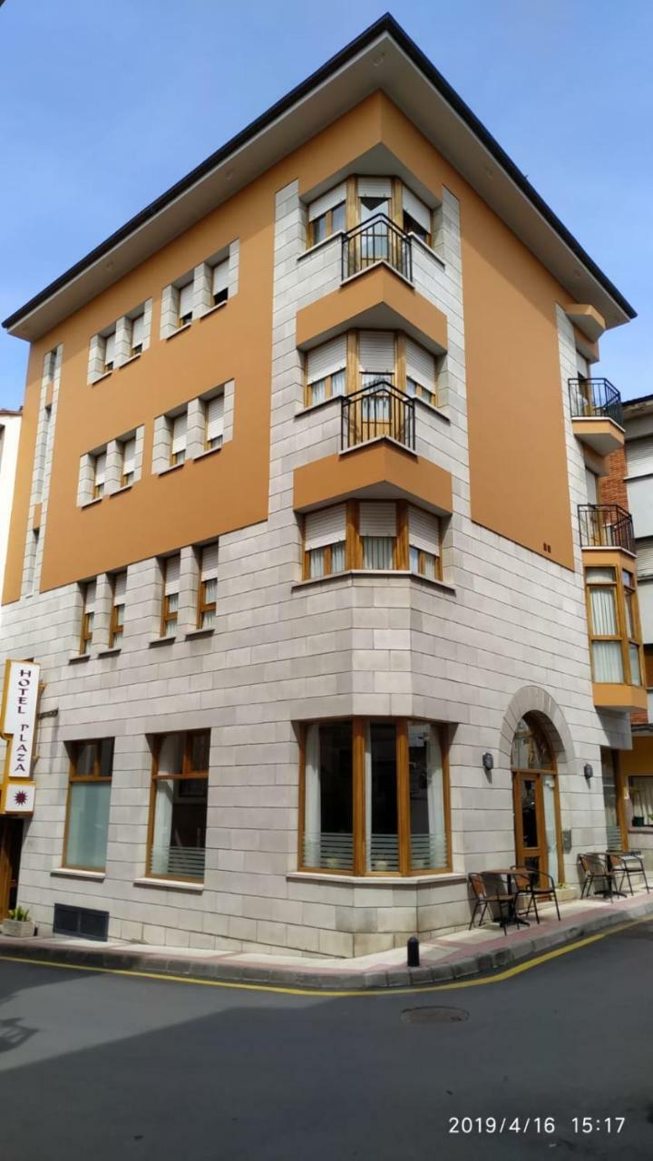 Hotel Plaza Onís