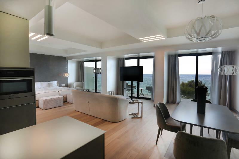 Cosmo Aparthotel Platja d'Aro