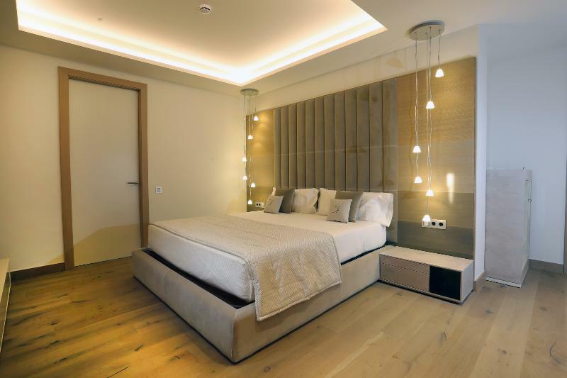 Aparthotel Cosmo 4*