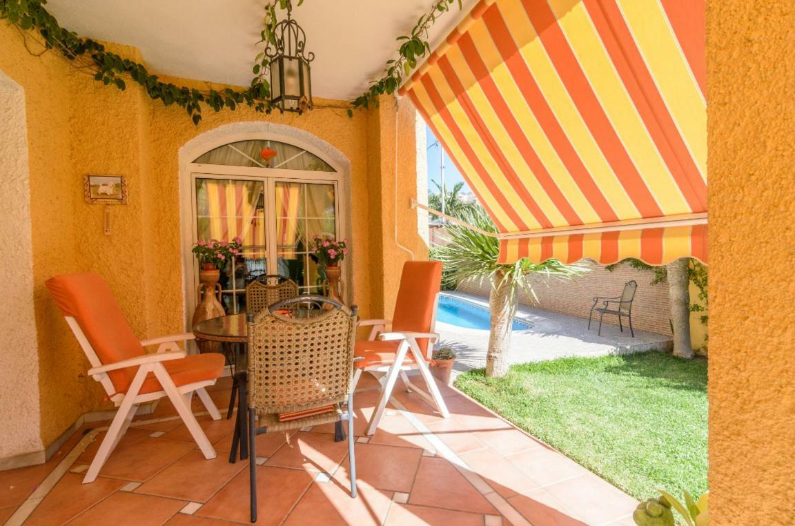 En Casa Céntrica Con Piscina *