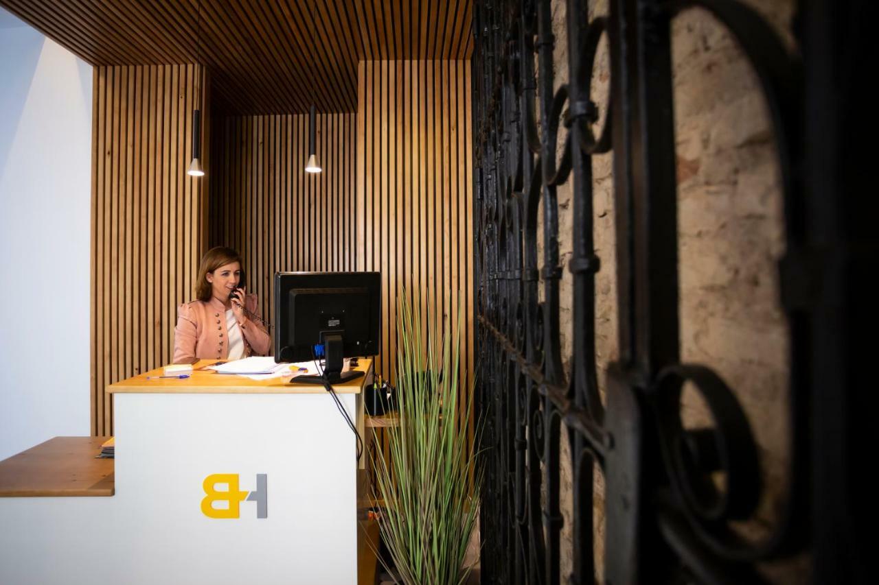 Basic Catedral 3* Sevilla