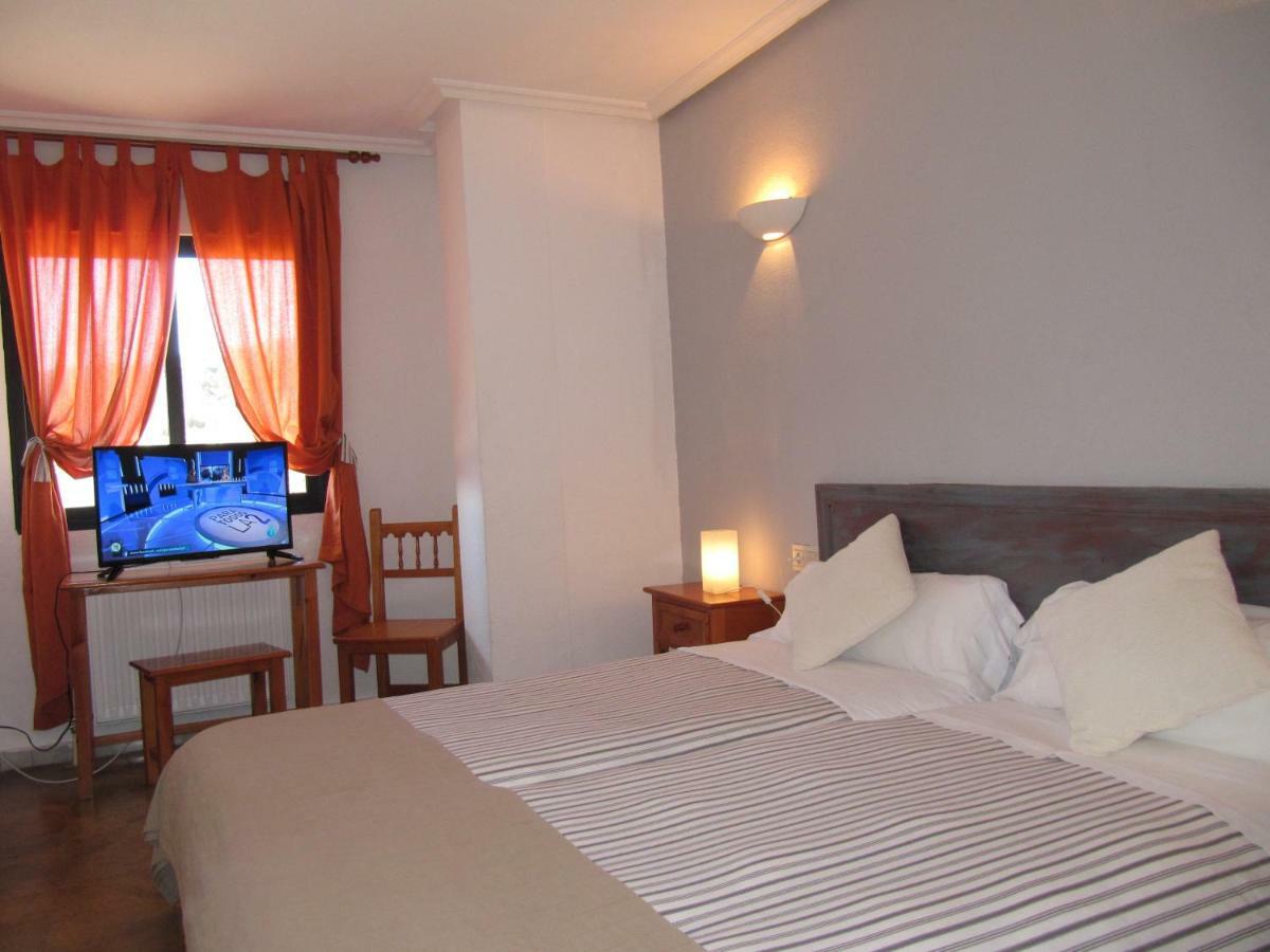 Cavenes Del Cabaco Guest house
