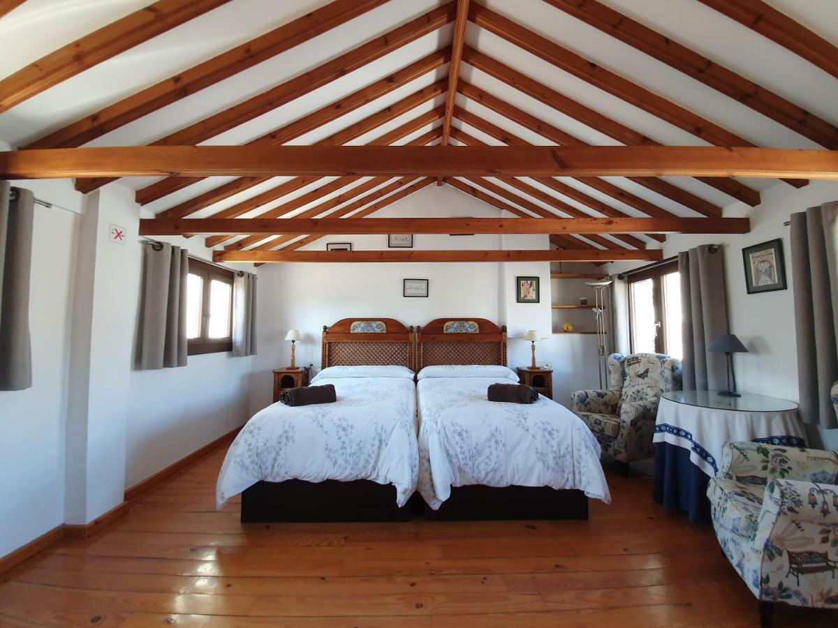 Casa Del Aljarife Guest house
