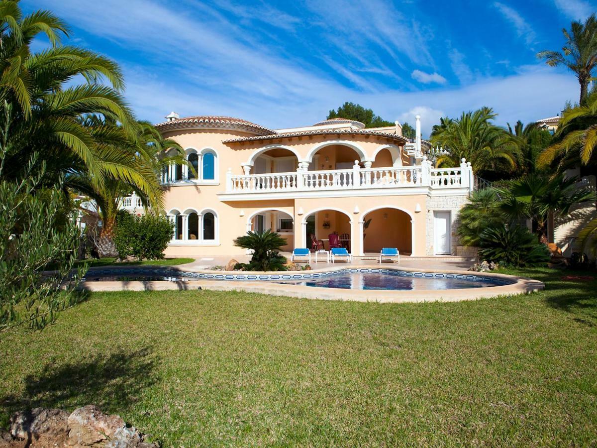 Holiday home Holiday Home Calina By Interhome Fanadix