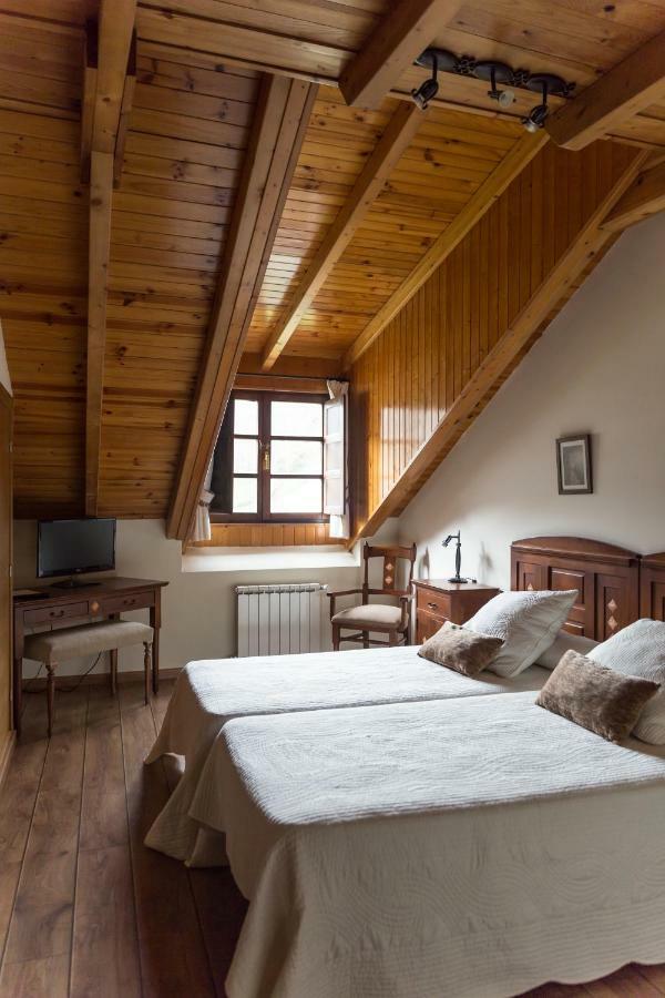 Hotel Hotel Ambasmestas 3*