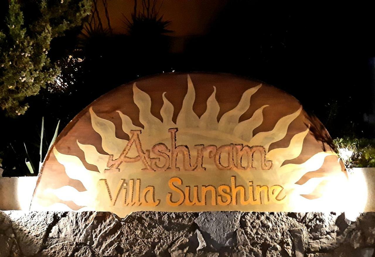 Ashram Sunshine * Sitges