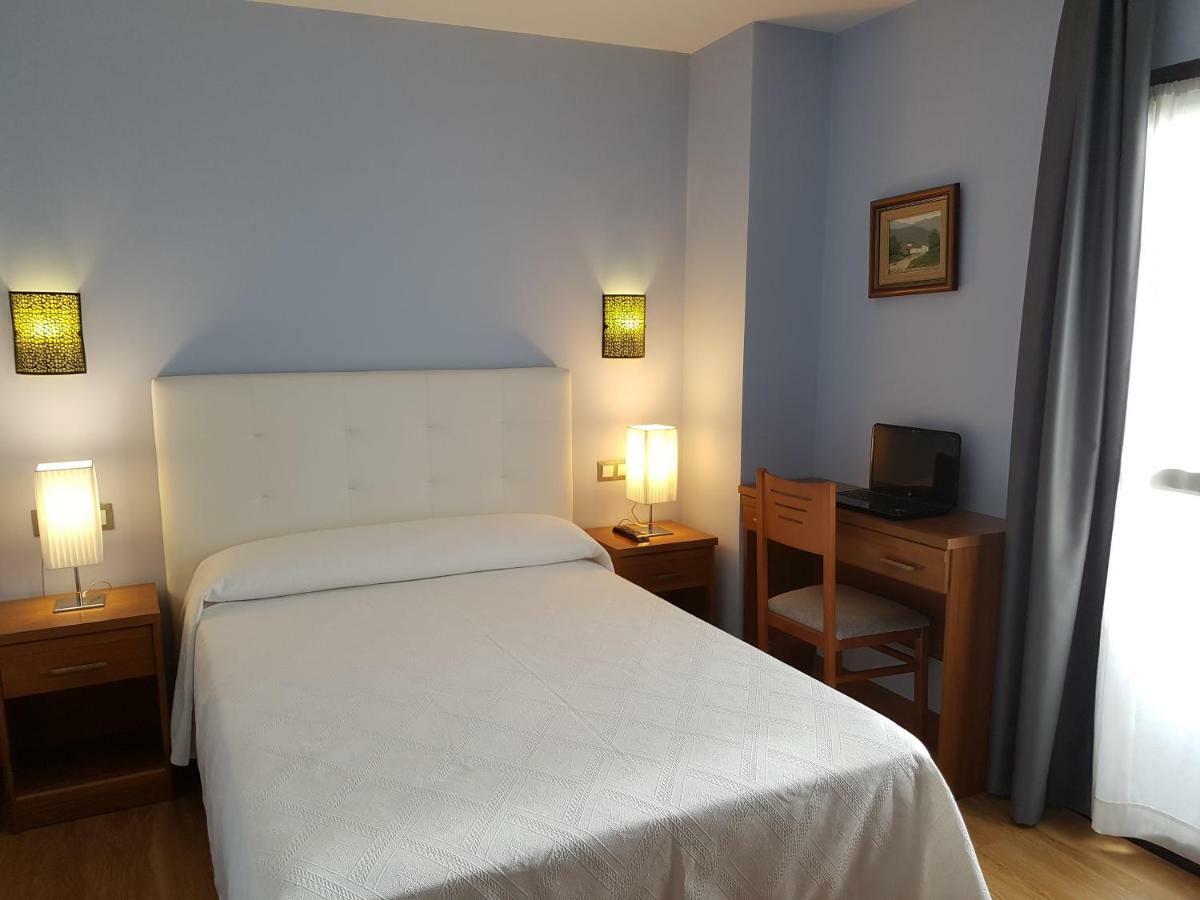 Camelot Hotel Fabero