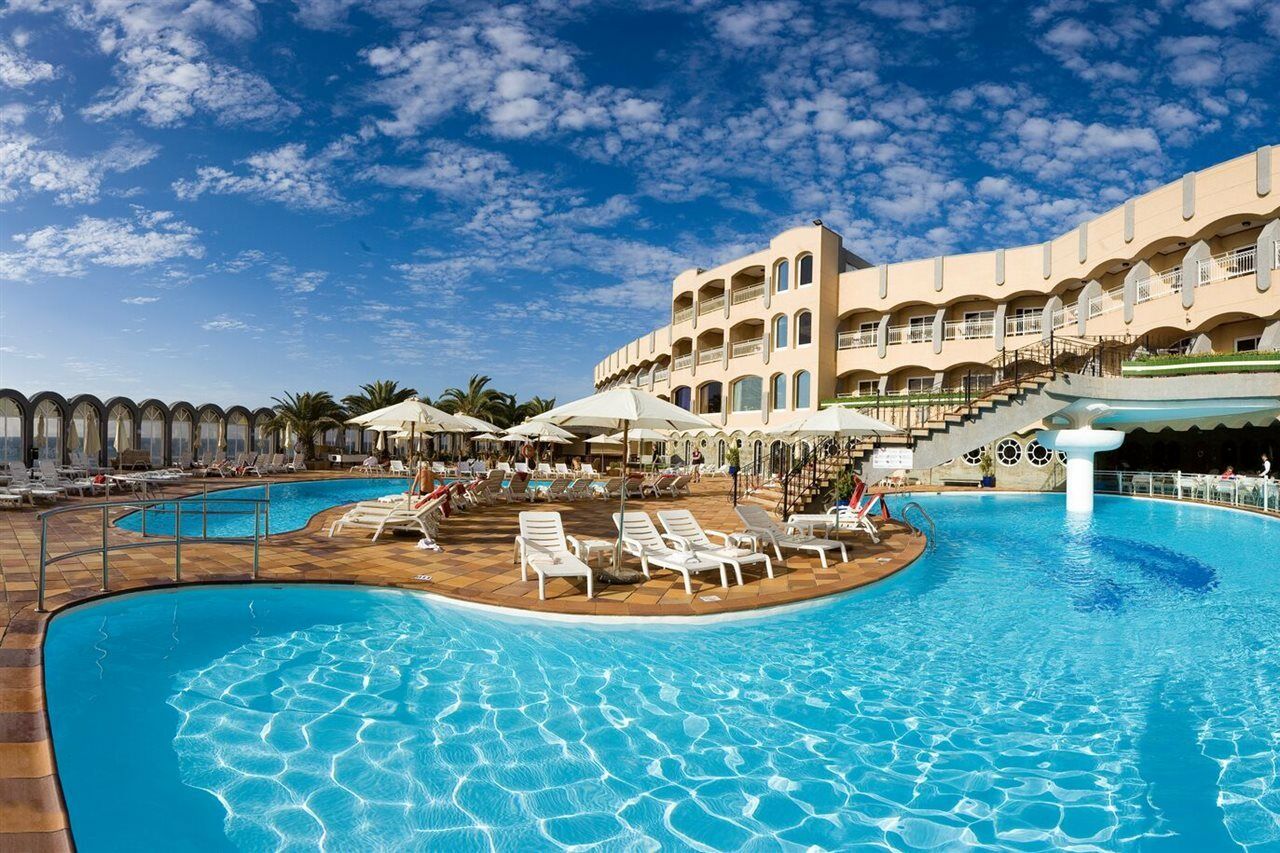 Club Hotel 4*