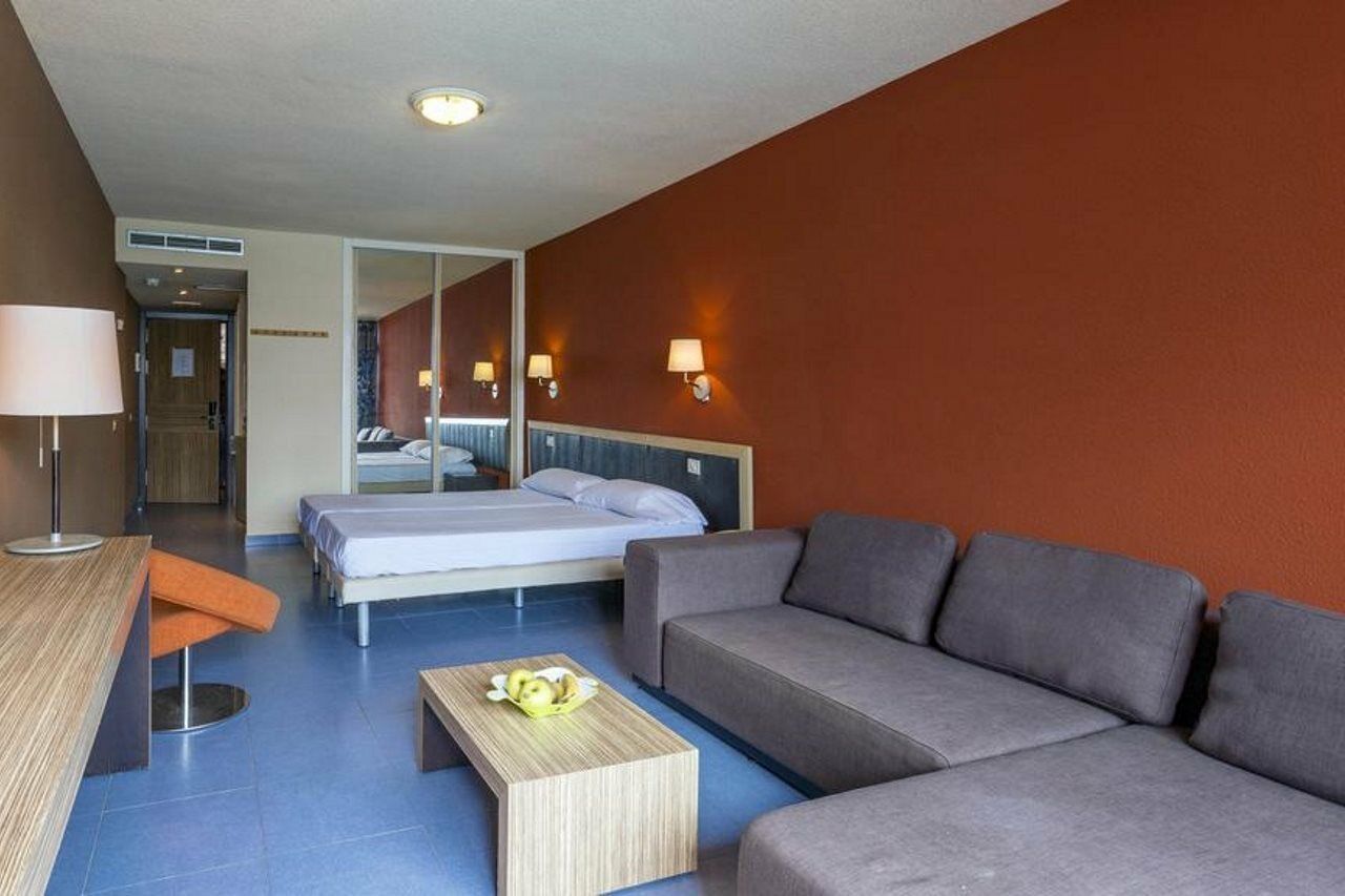 Vistaflor Cura Marina Apartahotel