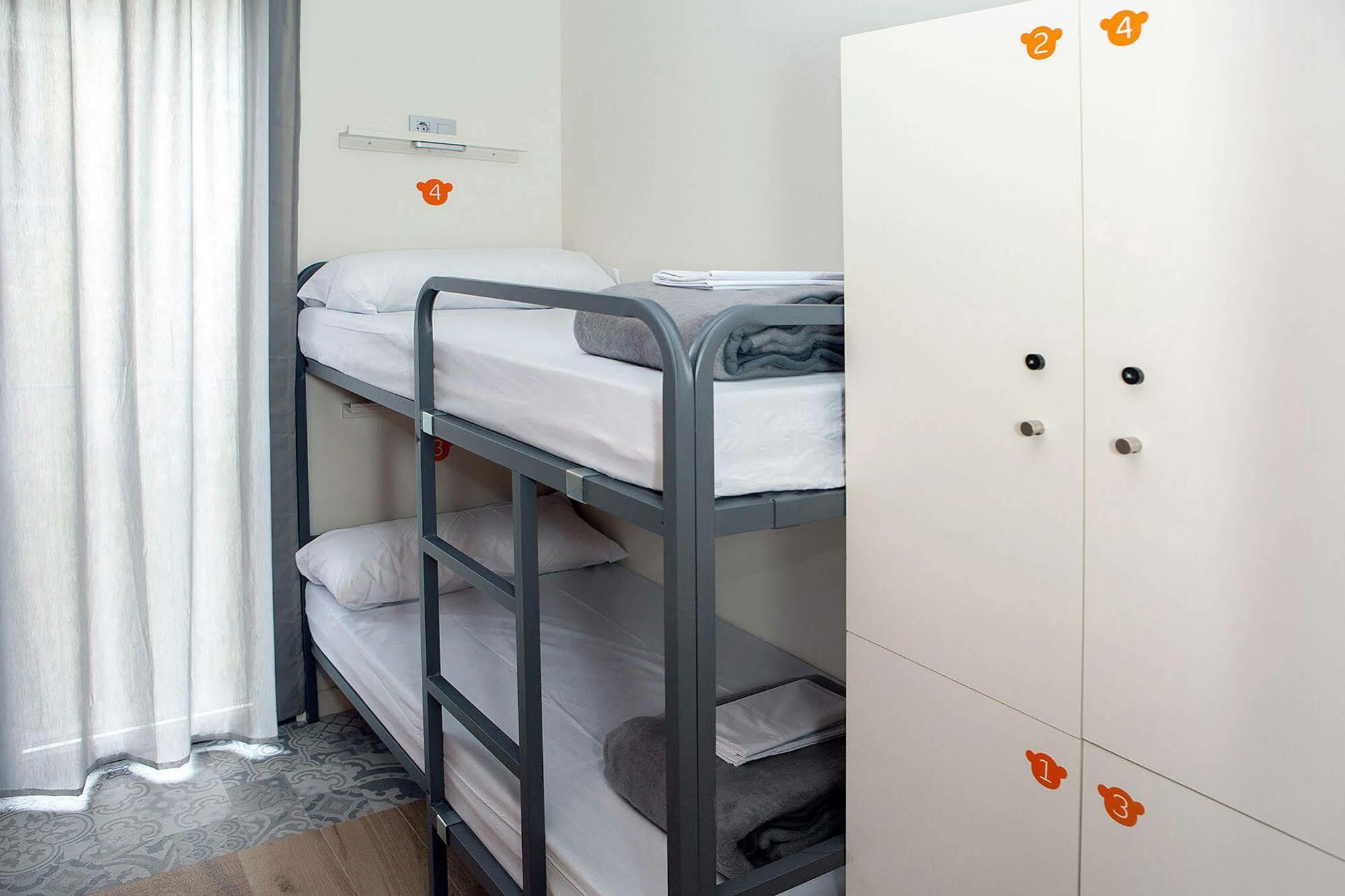 Meeting Point Hostel *