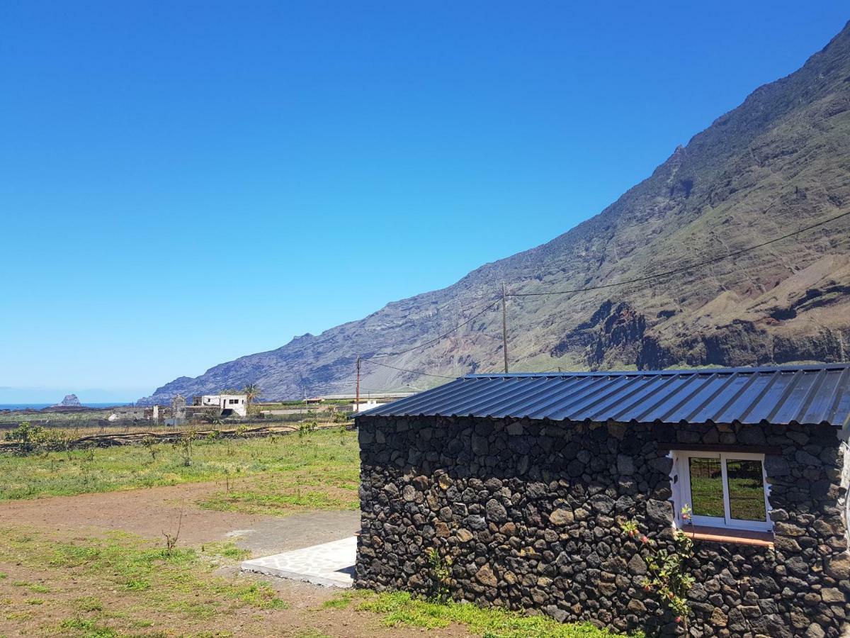 Beautiful Coastal House On A Tranquil Organic Farm Holiday home *