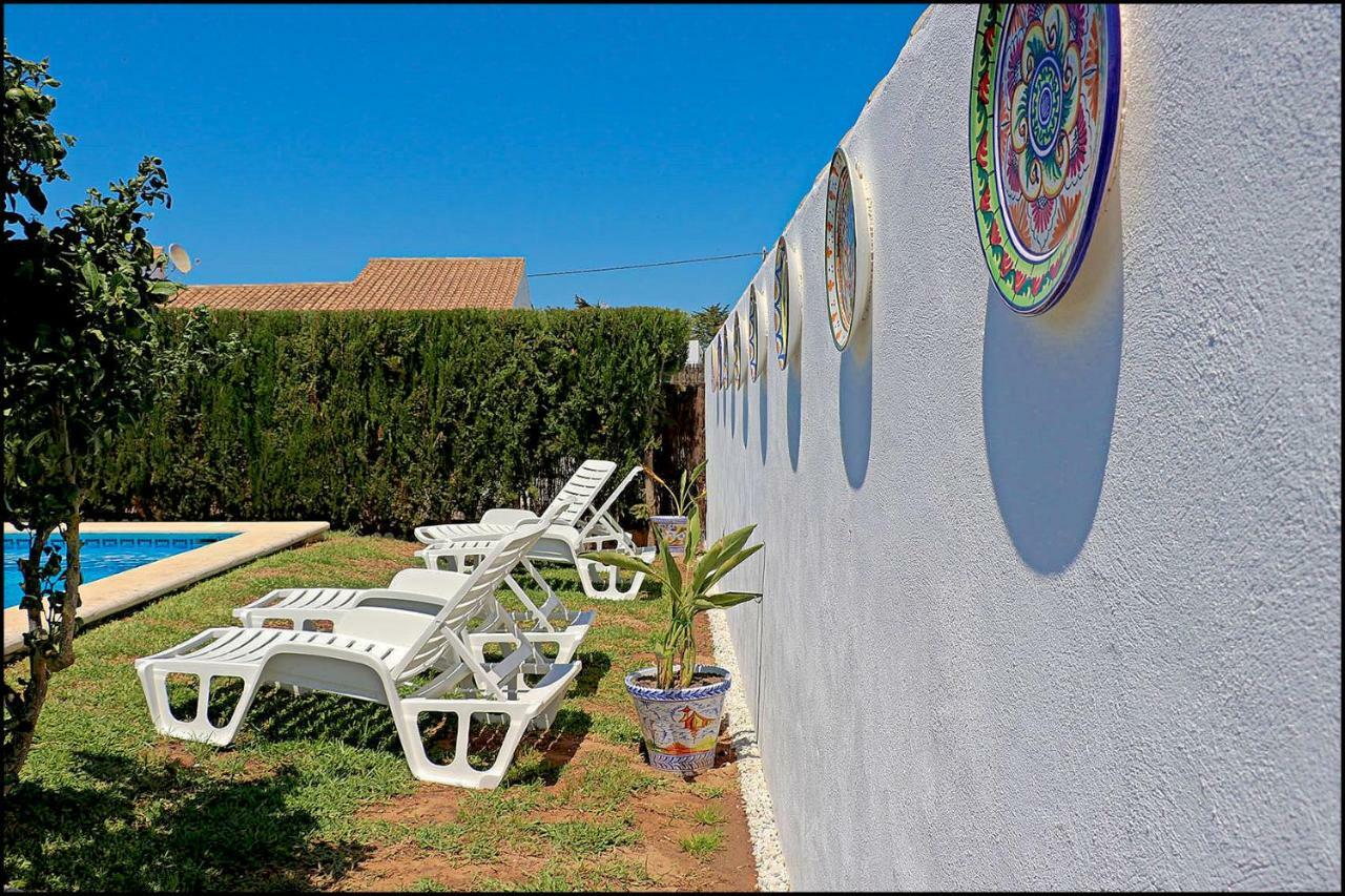 Apartamento Ramos Iii, Con Piscina Compartida