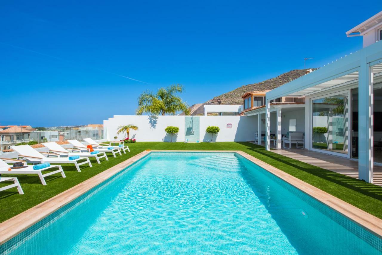 Valentina Ocean View Heated Pool Villa *