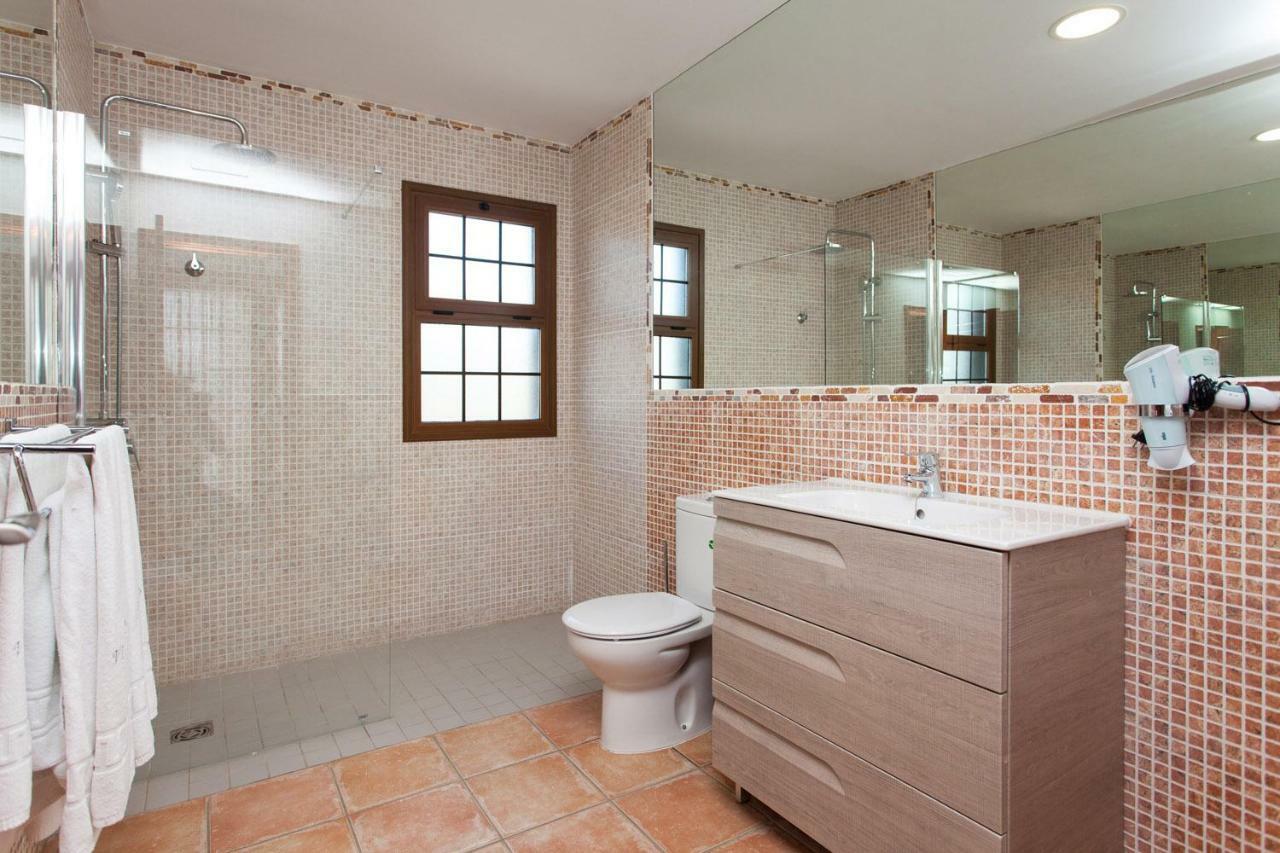 Villa & Tao Mazo