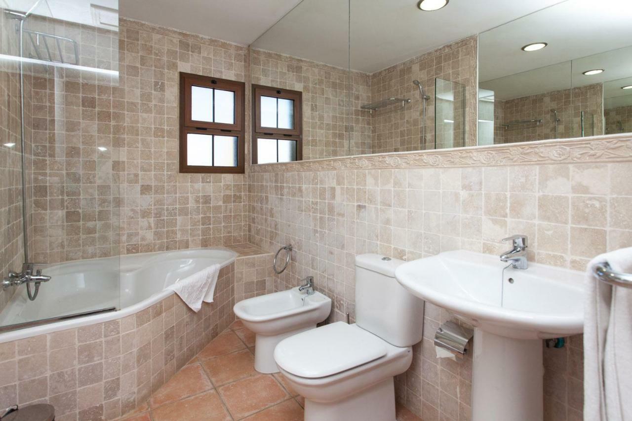 Villa & Tao Mazo