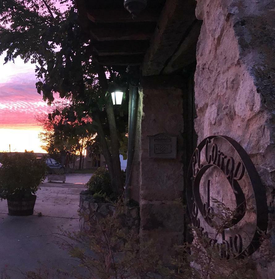 Hotel El Corral De 3*