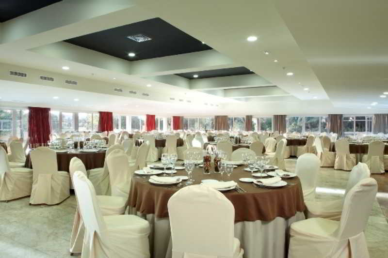 Ilunion Golf Hotel 4*